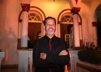 Pedro Mota é homenageado com título de Comendador pela Academia Brasileira de Honrarias ao Mérito