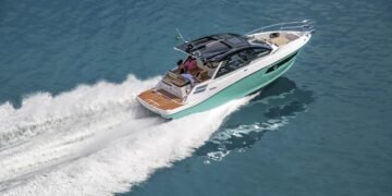 Fibrafort entrega 200a unidade da Focker 388 Gran Turismo